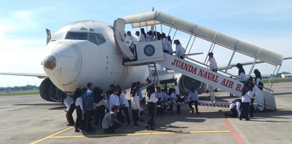 Bentuk Karakter Unggul di Mako Lanudal Juanda: SMPN 1 Sedati Gelar Character Building Camp