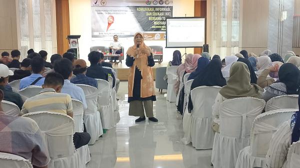 Netty Prasetiyani: Masyarakat Harus Sadar Memilih Obat dan Makanan yang Aman