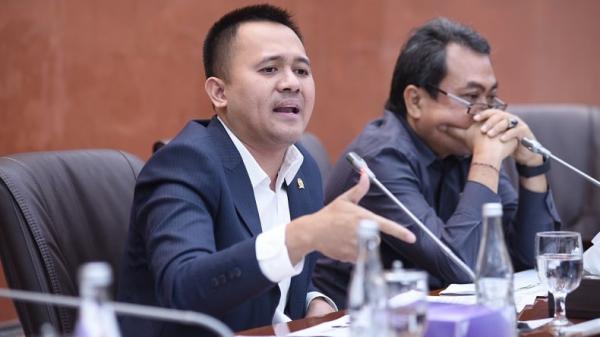 Geger! Anggota DPR Ungkap Rencana Pemerintah Pajaki Amplop Kondangan