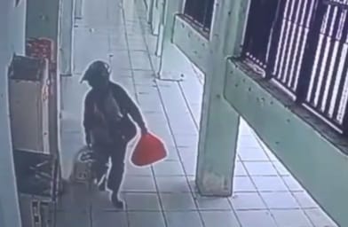 Pedagang di Pasar Perak Jombang Harus Waspada, Emak-emak Berhasil Bobol Kios Gasak Sembako