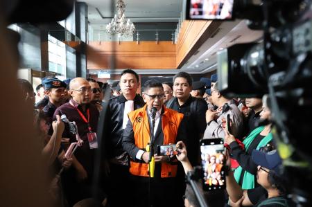Divonis 3,5 Tahun, Apakah Hasto Kristiyanto Masih Jabat Sekjen PDIP?