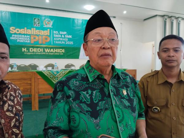 Anggota DPR RI Dedi Wahidi Soroti Kebijakan PPDB Jabar, Sebut KDM Sewenang-wenang