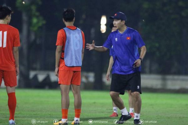 Jelang Final AFF U-23, Pelatih Vietnam Deg-degan Lawan Timnas Indonesia: Ini Ujian Berat!