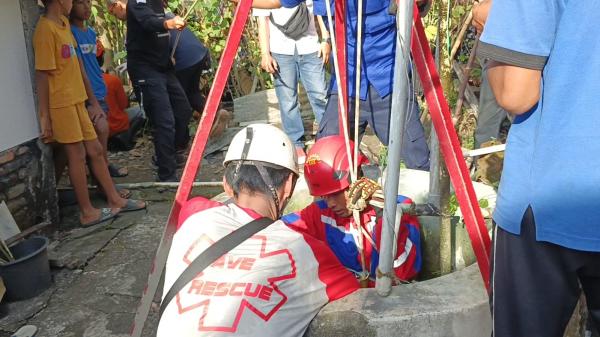 Dramatis, Evakuasi Warga Playen Gunungkidul Tercebur ke Sumur