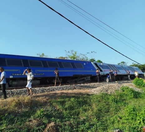 KA Argo Bromo Anggrek Anjlok di Stasiun Pegaden Baru, Perjalanan Kereta Lintas Utara Terganggu