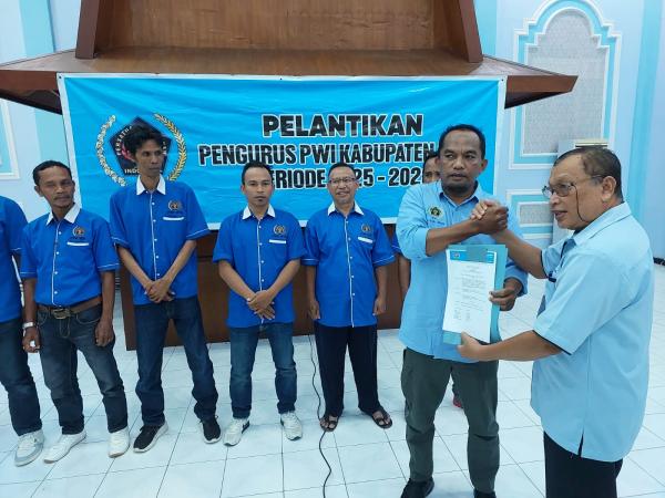 Pelantikan PWI Bima 2025-2028 di Mataram, Nasrudin: Jaga Martabat Organisasi