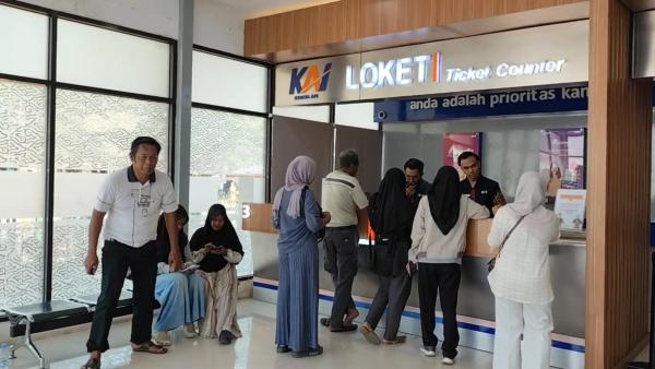 Imbas KA Argo Bromo Anjlok, Penumpang di Indramayu Alami Pembatalan Tiket