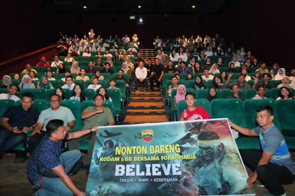 Nonton Bareng Film  'Believe' Bersama Unsur Pimpinan TNI/Polri, Gubernur Sumut serta Para Pelajar