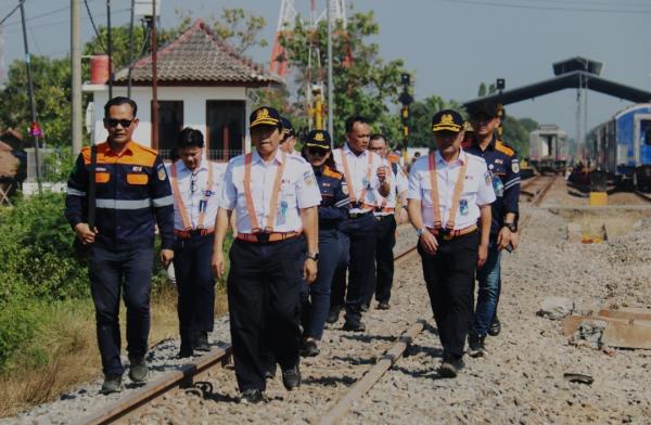 KAI Daop 3 Cirebon: Mohon Maaf dan Terima Kasih atas Kesabaran Pelanggan