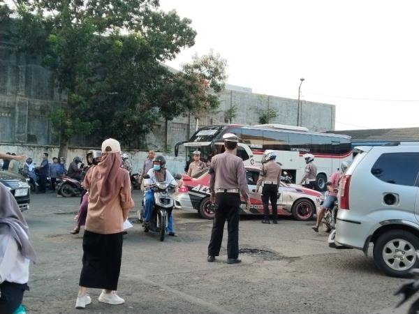 Operasi Pajak di Terminal Indramayu, Bapenda Temukan Ratusan Kendaraan Menunggak