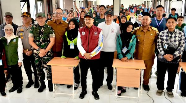 Menteri Sosial Tinjau Sekolah Rakyat di Gresik, Dorong Pengentasan Kemiskinan Terpadu
