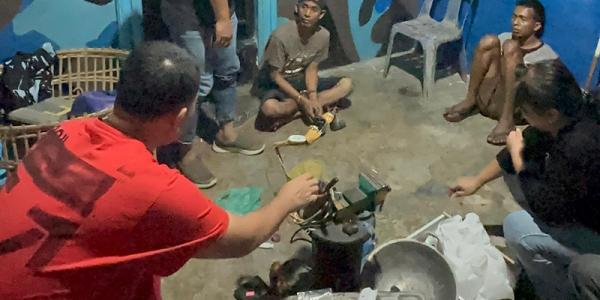 Kantor Ormas di Medan Disulap Jadi Pabrik Ekstasi, Dua Tersangka Diciduk