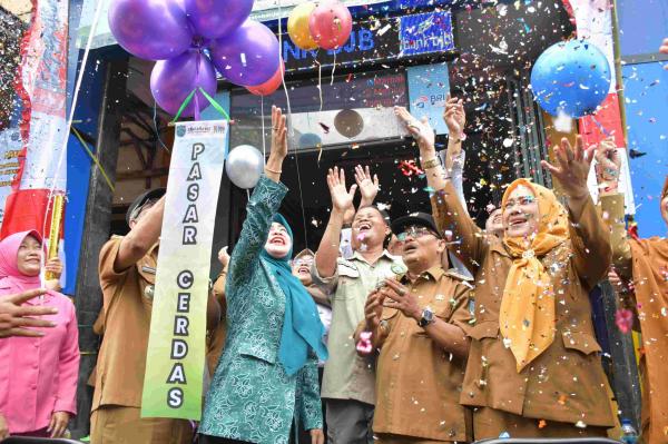 Revolusi Digital Pasar Tradisional Banjar: Pemkot Luncurkan Pasar Cerdas untuk Dongkrak Ekonomi