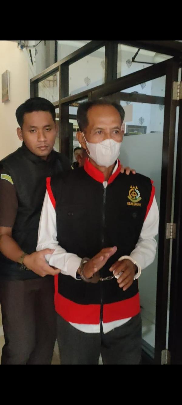 Kejari Madiun Tetapkan Kades Sukosari Dagangan Tersangka Korupsi Proyek Kolam Renang