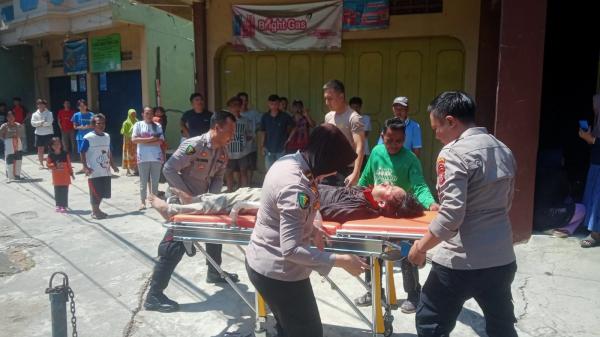 Pria di Tasikmalaya Ditemukan Bersimbah Darah di Depan Rumah Kakeknya, Diduga Terjatuh dari Atap