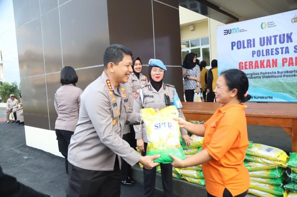 Kurang dari 1 Jam, 6 Ton Beras Murah Polresta Surakarta Ludes Terjual