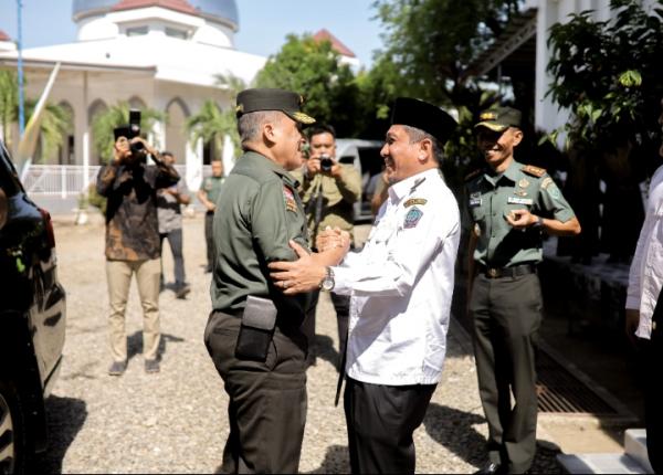 Bupati Sibral Malasyi ‘Kode Keras’ ke Pangdam IM: Pidie Jaya Siap Punya Kodim Sendiri