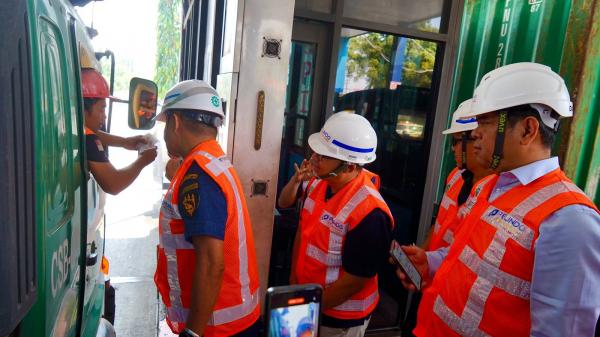 Resmi Berlaku! Terminal Booking System Diterapkan di TPK Nilam dan Berlian, Sopir Truk Harus Tahu