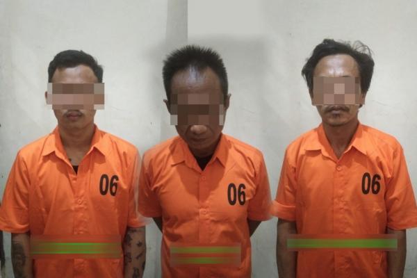 Polres Pringsewu Ungkap Pencurian Ponsel Rp11 Juta, Tiga Terduga Pelaku Dibekuk
