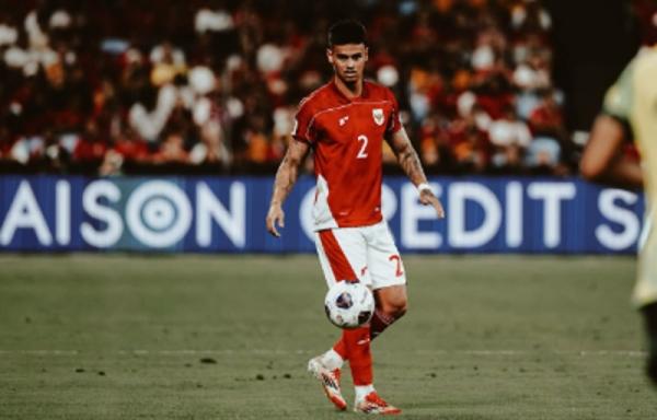 Mees Hilgers Merapat ke Liga Inggris? Siap Geser Rekor Transfer Jay Idzes