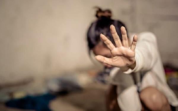 Turuti Permintaan Pacar, ART Rekam Majikan lagi Bugil
