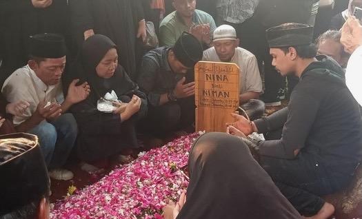 Selamat Jalan Mpok Alpa, Simak 7 Fakta Kematian Komedian Perempuan Ini