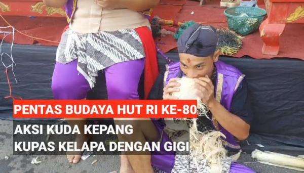 Video: Atraksi Spektakuler Kuda Kepang 'Kupas Kelapa dengan Gigi' Warnai HUT RI ke 80 di Cikendung