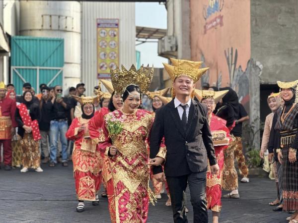 Rayakan Kemerdekaan RI di Pabrik, Sentuhan Unik Dengan Nuansa Budaya Nusantara Simbol Persatuan