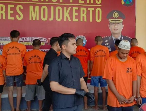 Aksi Licik Pemuda di Mojokerto, Bawa Kabur Motor Remaja Tinggalkan Uang Mainan