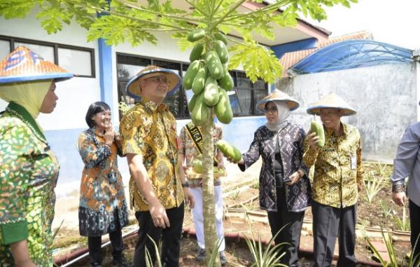 Gebrakan Dindik Jatim, Buat School Food Care untuk Laboratorium Alam Pendidikan dan Ketahanan Pangan