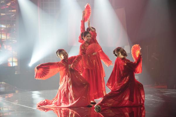 Makan Malam Unik di Surabaya, Diiringi Seni dan Budaya yang Memukau Pengunjung