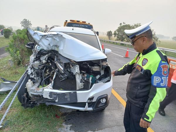 Breaking News! Kecelakaan Beruntun di Tol Jombang, Satu Korban Jiwa dan Dua Luka