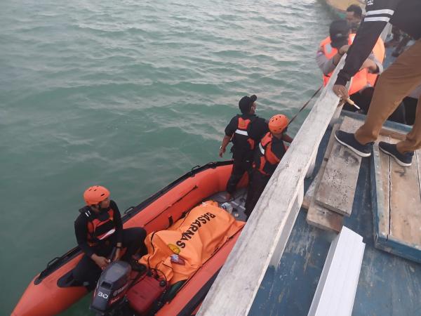 ABK KMP Putra Leo Bahari di Sumenep Ditemukan Tewas, Mengapung di Tengah Laut