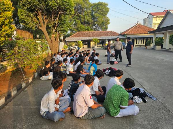 Polisi Amankan 48 Pelajar Hendak Ikut Aksi Buruh di Jakarta, Terprovokasi Medsos