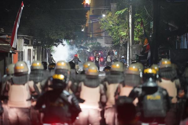 Polisi Tangkap 10 Orang Diduga Pelaku Perusakan di Depan Markas Polda dan Kantor Gubernur Jateng