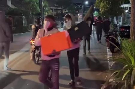 Kediaman Menkeu Sri Mulyani Diserbu Massa, Warga: Takut Nyebar ke Rumah Lain