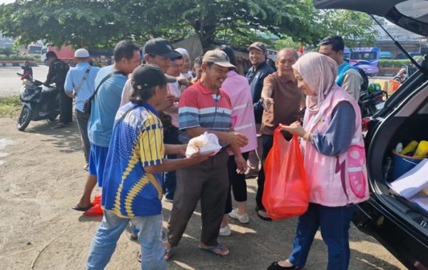 Dukung UMKM, PLN Cikarang Gelontorkan Ratusan Paket Sarapan Gratis Setiap Jumat