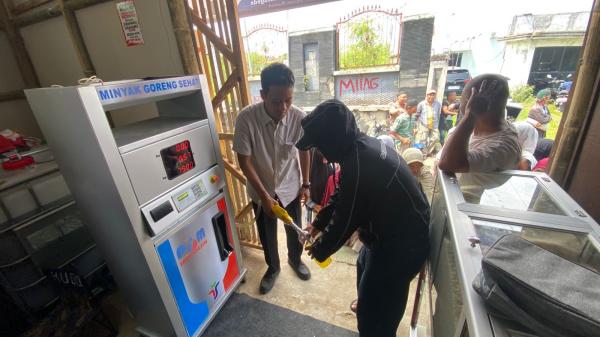 Stasiun Minyak Goreng Pomindo Hadir di Bogor: Harga di Bawah Pasar, Layanan Mirip SPBU