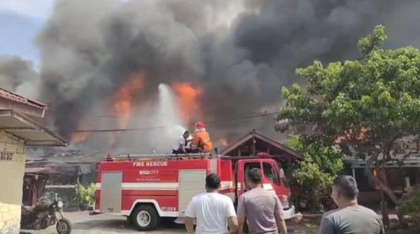 Si Jago Merah yang Melalap Asrama Polri di Serpong Berhasil Dikendalikan, Tak Ada Korban Jiwa
