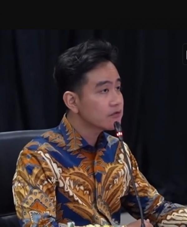 Menyusul Jokowi Kini Giliran Gibran Digugat Warga Terkait Ijazah, Ganti Rugi Fantastis Rp 125 T!