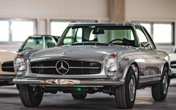 Spesifikasi Mercedes-Benz 280 SL “Pagoda” Eks BJ Habibie: Dibeli RK Rp2,6 Miliar, Kini Disita KPK