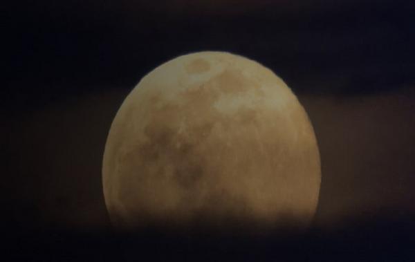 Gerhana Bulan Total Bisa Dilihat dari Bekasi, 7-8 September 2025