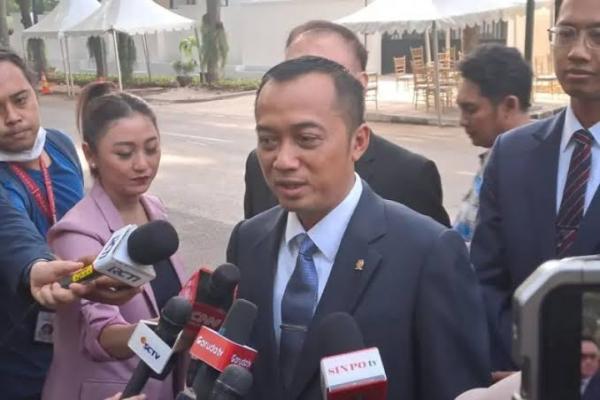 BREAKING NEWS Prabowo Reshuffle Jilid Perdana: Menko Polkam hingga Menpora Diganti