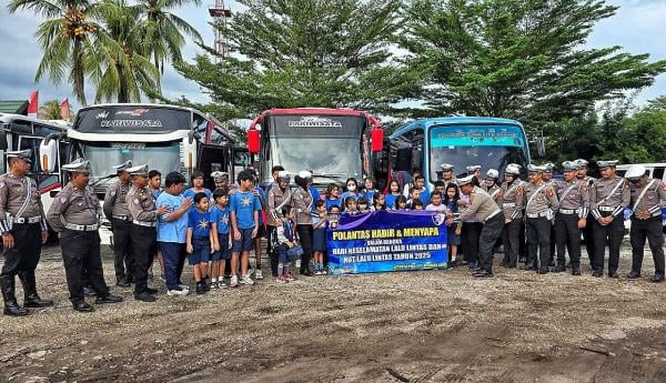 Satlantas Polresta Palangka Raya Edukasi Siswa Sekolah Tentang Tertib Berlalu Lintas