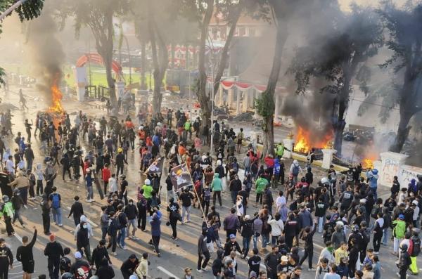 Rekonstruksi Grahadi dan Sarpras Surabaya Habiskan Rp14,8 Miliar, Target Rampung Akhir 2025