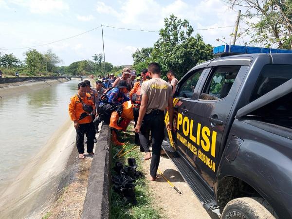Tenggelam Saat Bermain di Saluran Irigasi Bendung Klambu, Bocah Perempuan Ditemukan Meninggal