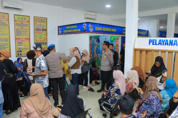 Pemohon Membeludak, Pelayanan SKCK di Polres Barru Tetap Buka Sabtu-Minggu