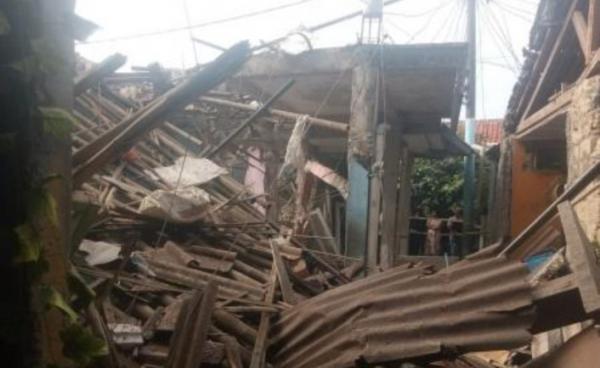 Ledakan Besar Guncang Pamulang Tangsel: 3 Rumah Hancur Berat dan 7 Terluka