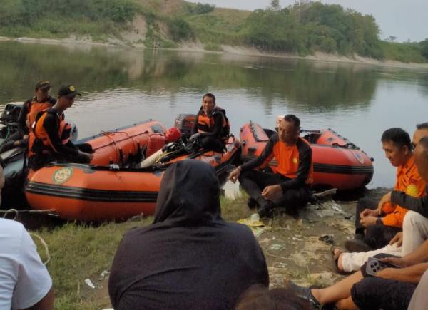 Pencarian Pelajar Tenggelam di Bengawan Solo Bojonegoro Dihentikan Sementara