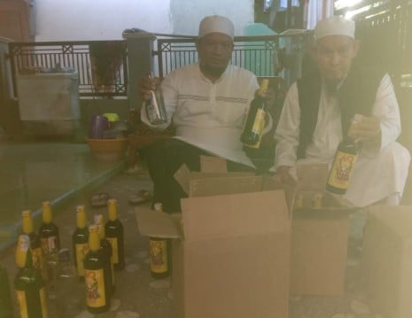 FUI Ciayumajakuning Gerebek Rumah Diduga Bandar Miras di Kedawung